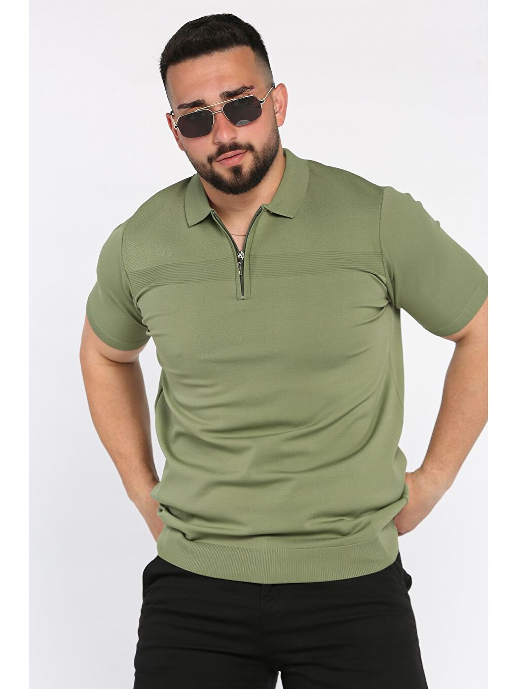 Haki Erkek Polo Yaka Yarım Fermuarlı Kendinden Desenli Tişört-1