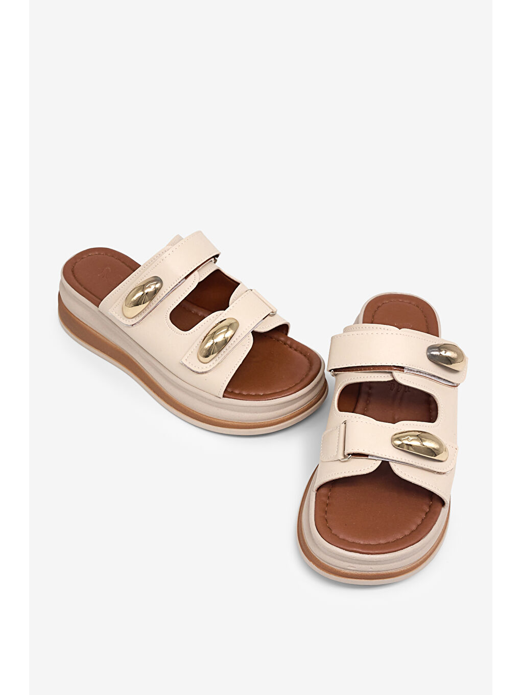 Kadın Bej Rahat Kalıp Yüksek Taban Cırtlı Terlik-3