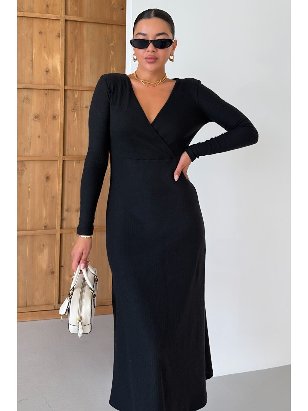 Kadın Siyah Kruvaze Yakalı Uzun Kollu Midi Boy İnterlok Elbise-4