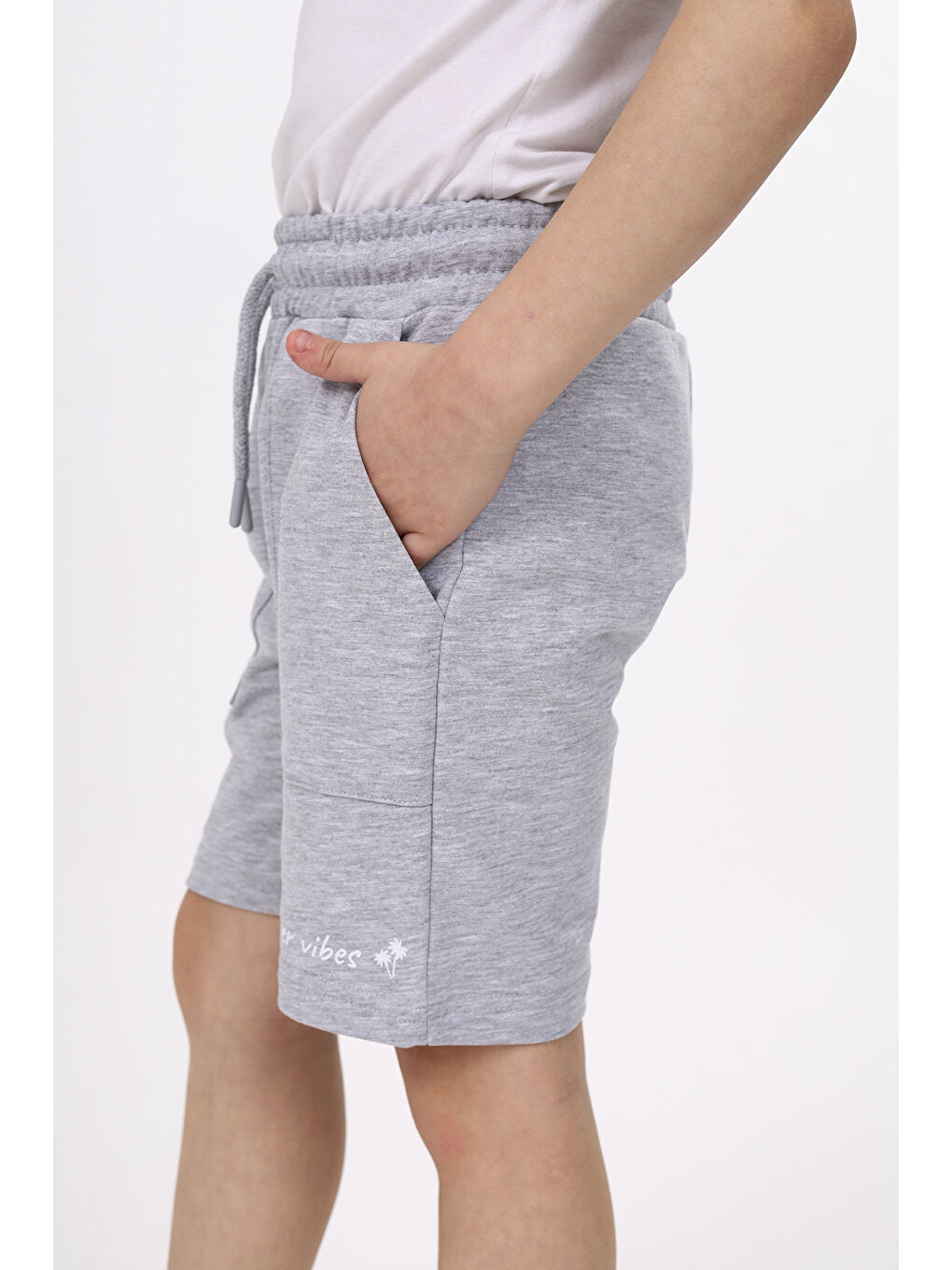 Gri Erkek Çocuk Baskılı Şort-2