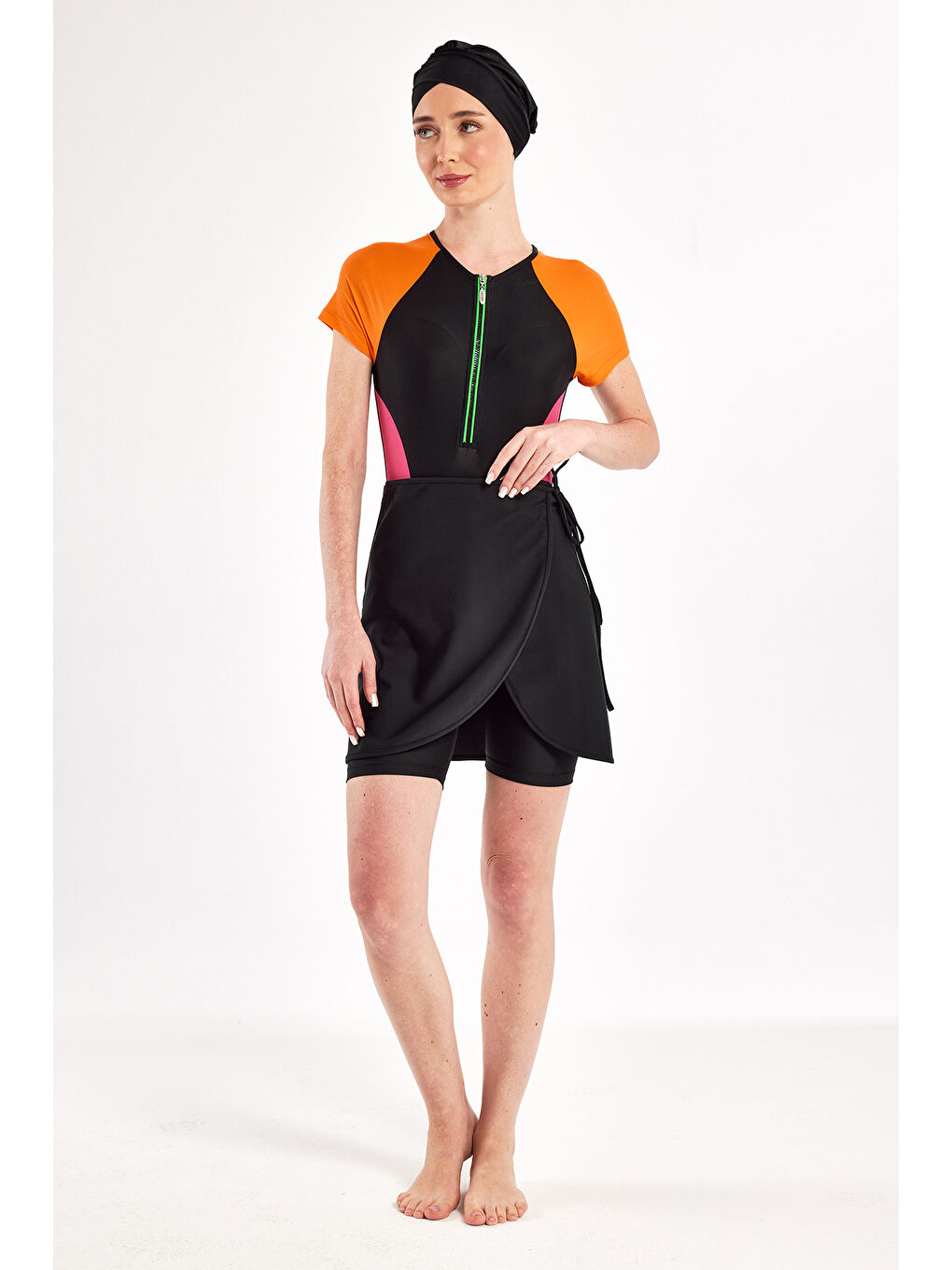 UV Korumalı Kısa Kollu 3 Farklı Şekilde Giyilebilir Elastanlı Yarı Kapalı Mayo 1610 Siyah02-1