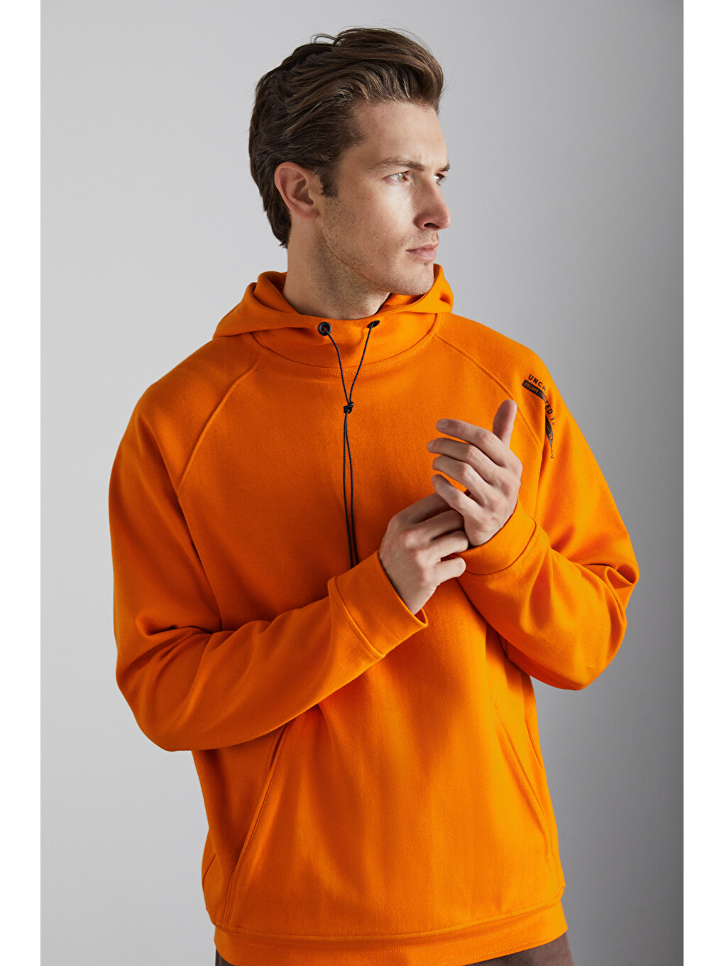 Malagos Erkek İçi Polarlı Yumuşacık 3 İplik İçi Şardonlu Regular Kapüşonlu Turuncu Sweatshirt-2