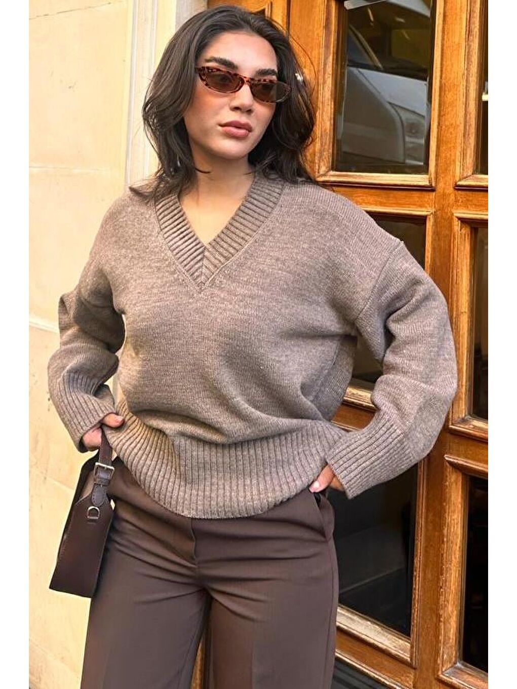 Bej Vizon V Yaka Oversize Kadın Triko Kazak Mg2149-3