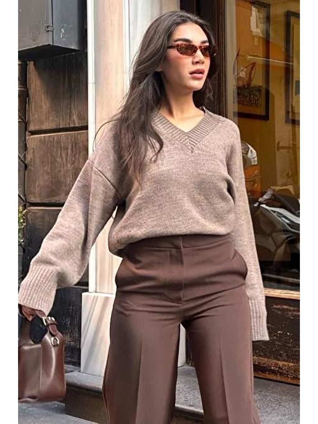 Bej Vizon V Yaka Oversize Kadın Triko Kazak Mg2149-7