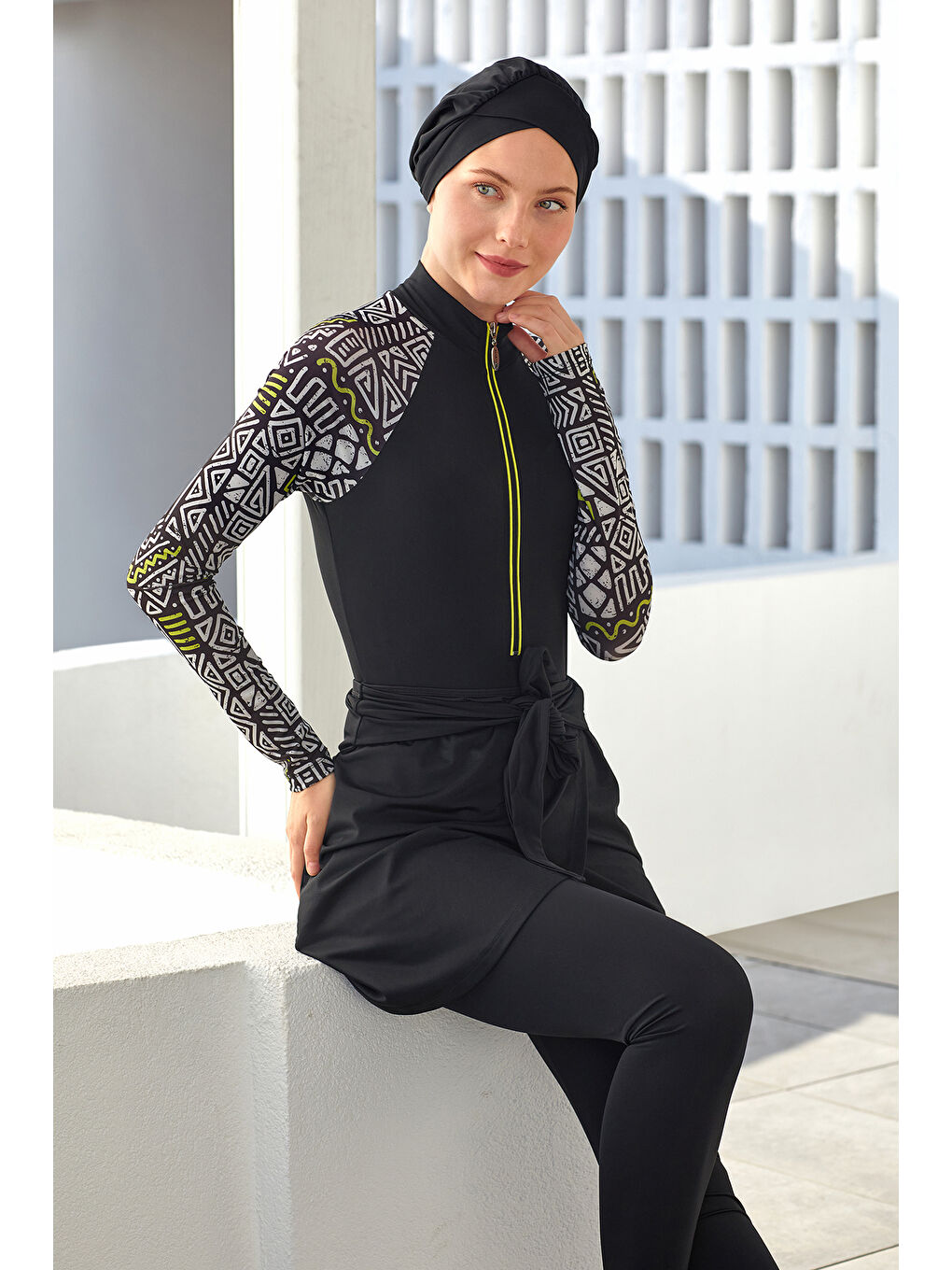 3 Farklı Şekilde Giyilebilir Elastanlı Etekli Tesettür Mayo 1112 Siyah03