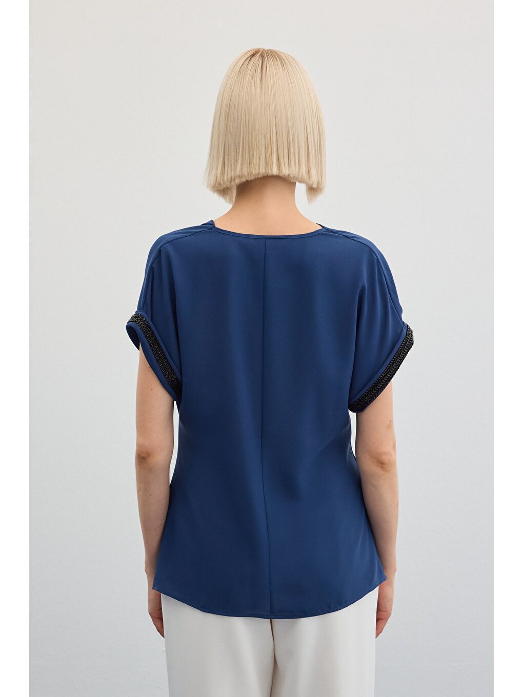 Kollar Taş Detaylı Salaş Bluz - İndigo-7