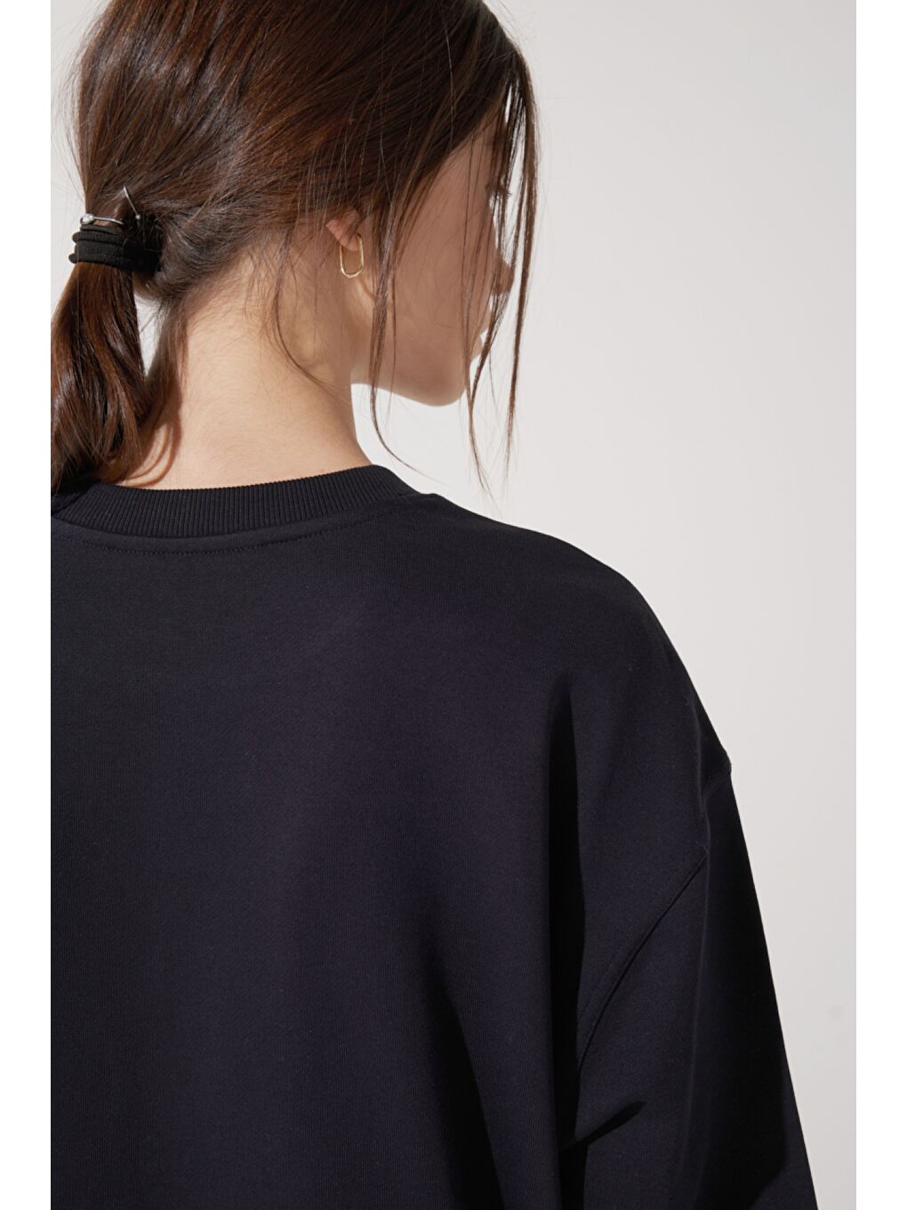 Siyah Loose Fit Rahat Kesim %100 Pamuk Bisiklet Yaka Sweatshirt-4