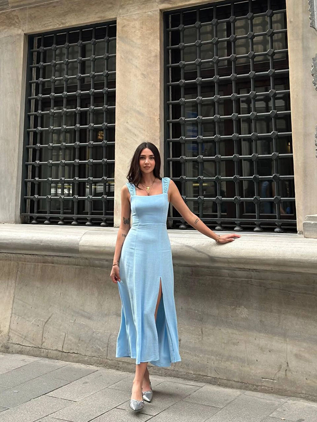 Kadın Mavi Arkadan İp Bağlamalı Yırtmaç Detaylı Keten Elbise HZL25S-ZK11241-4