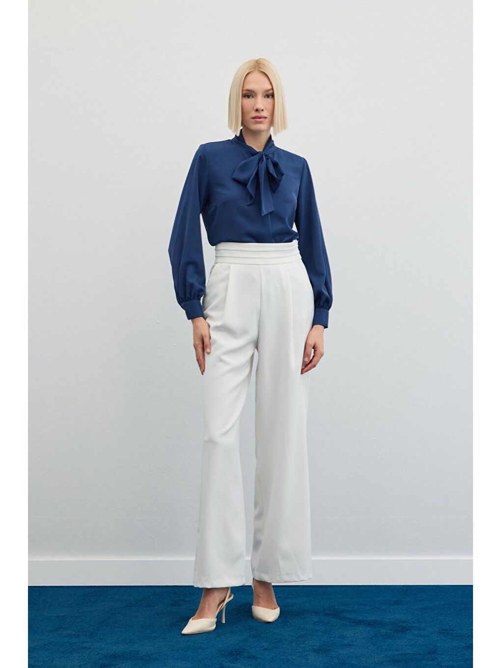 Yakası Bağlamalı Düz Gömlek - İndigo-1