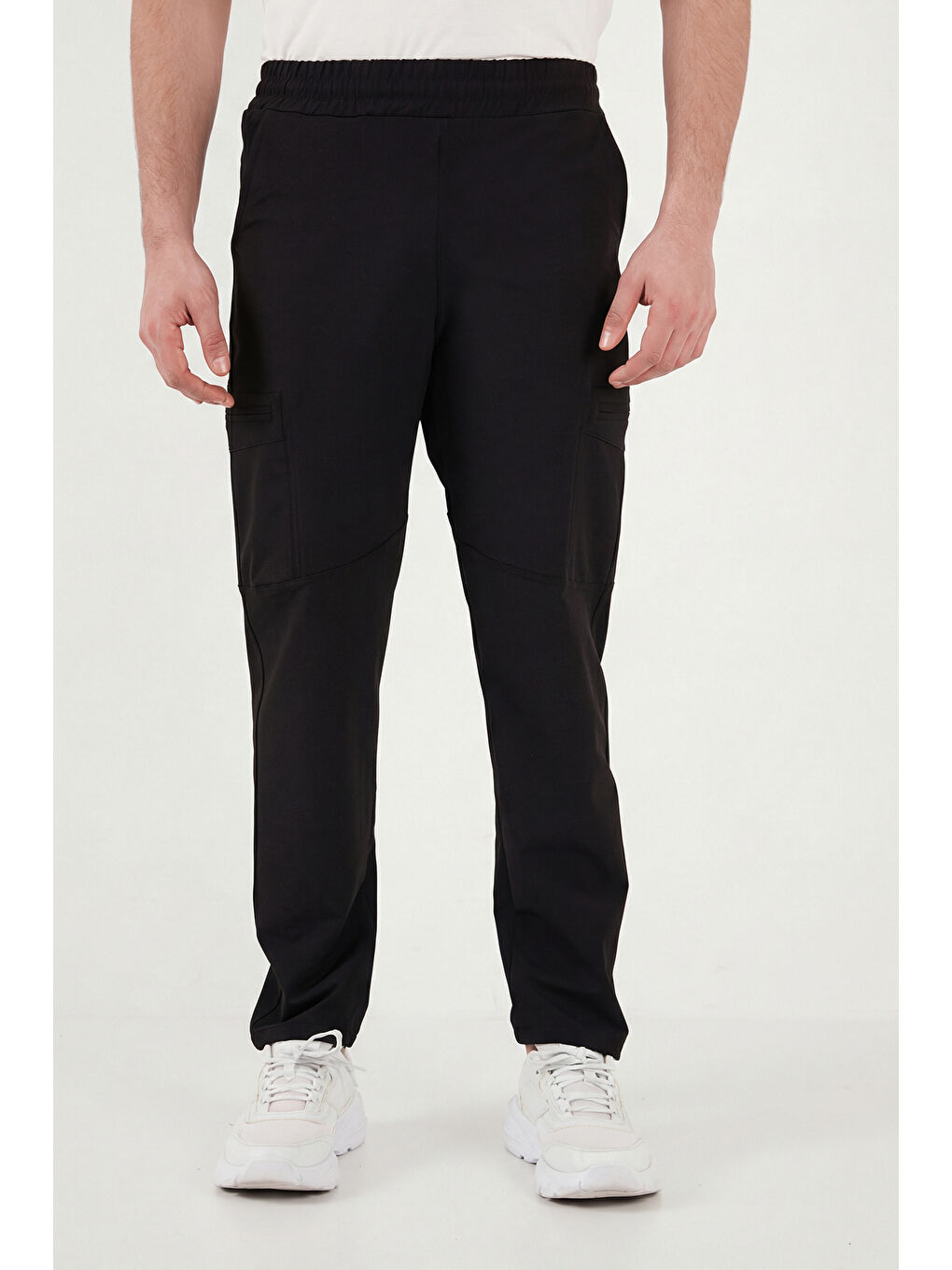 Siyah Regular Fit Normal Bel Düz Paça Pantolon 693158-2