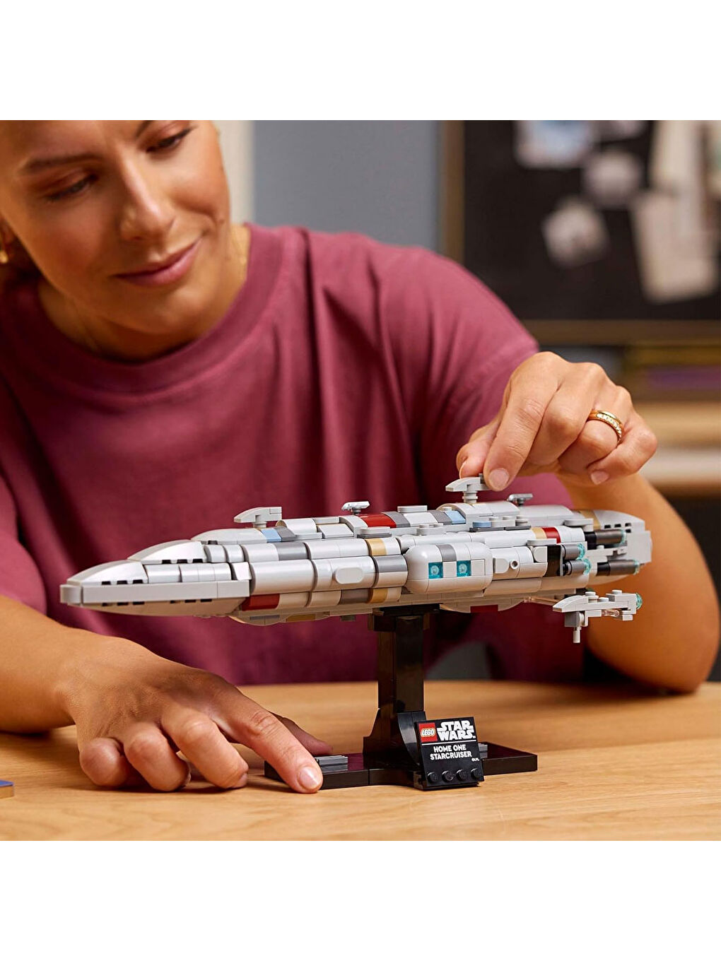 Star Wars Home One Starcruiser 75405-1