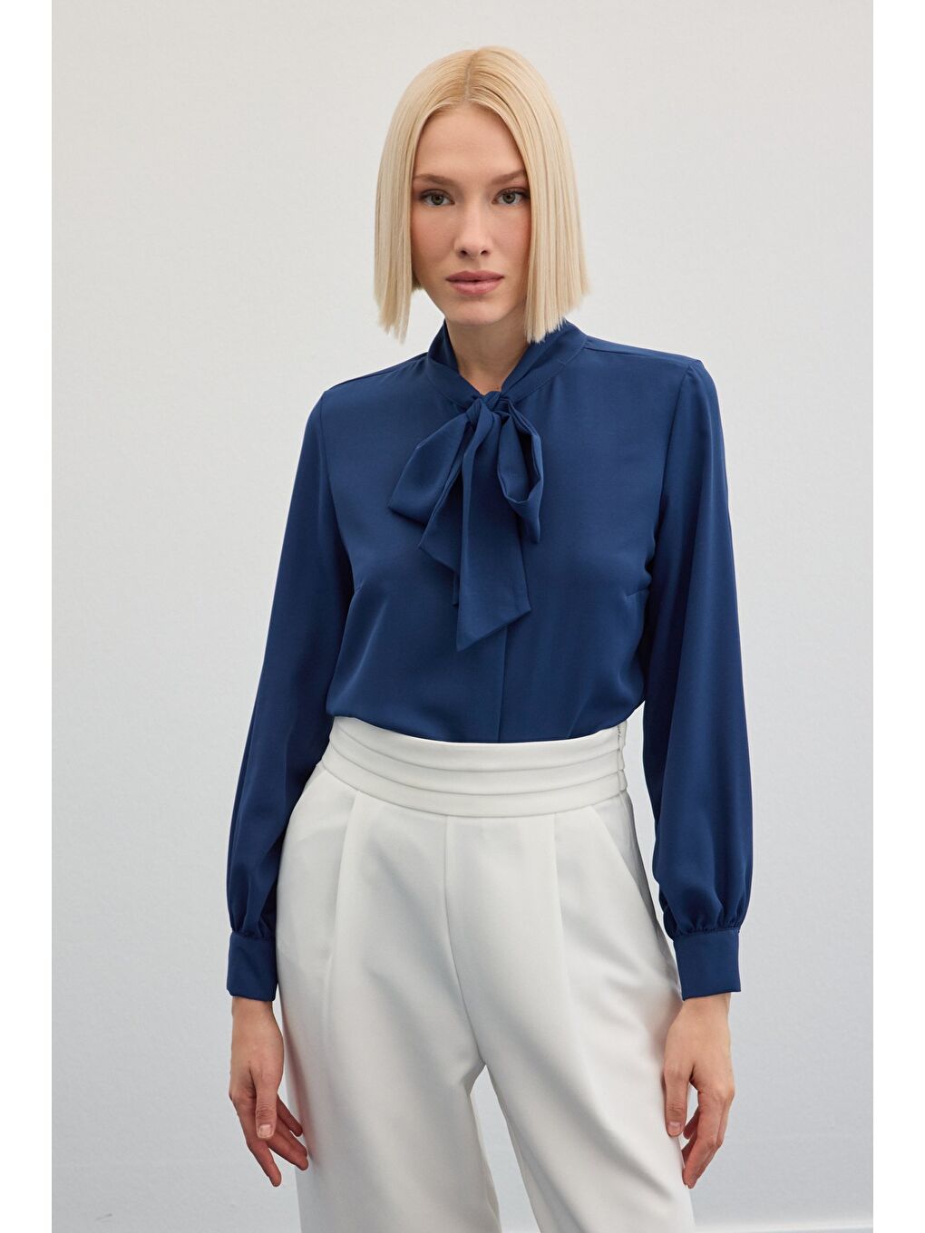 Yakası Bağlamalı Düz Gömlek - İndigo-4