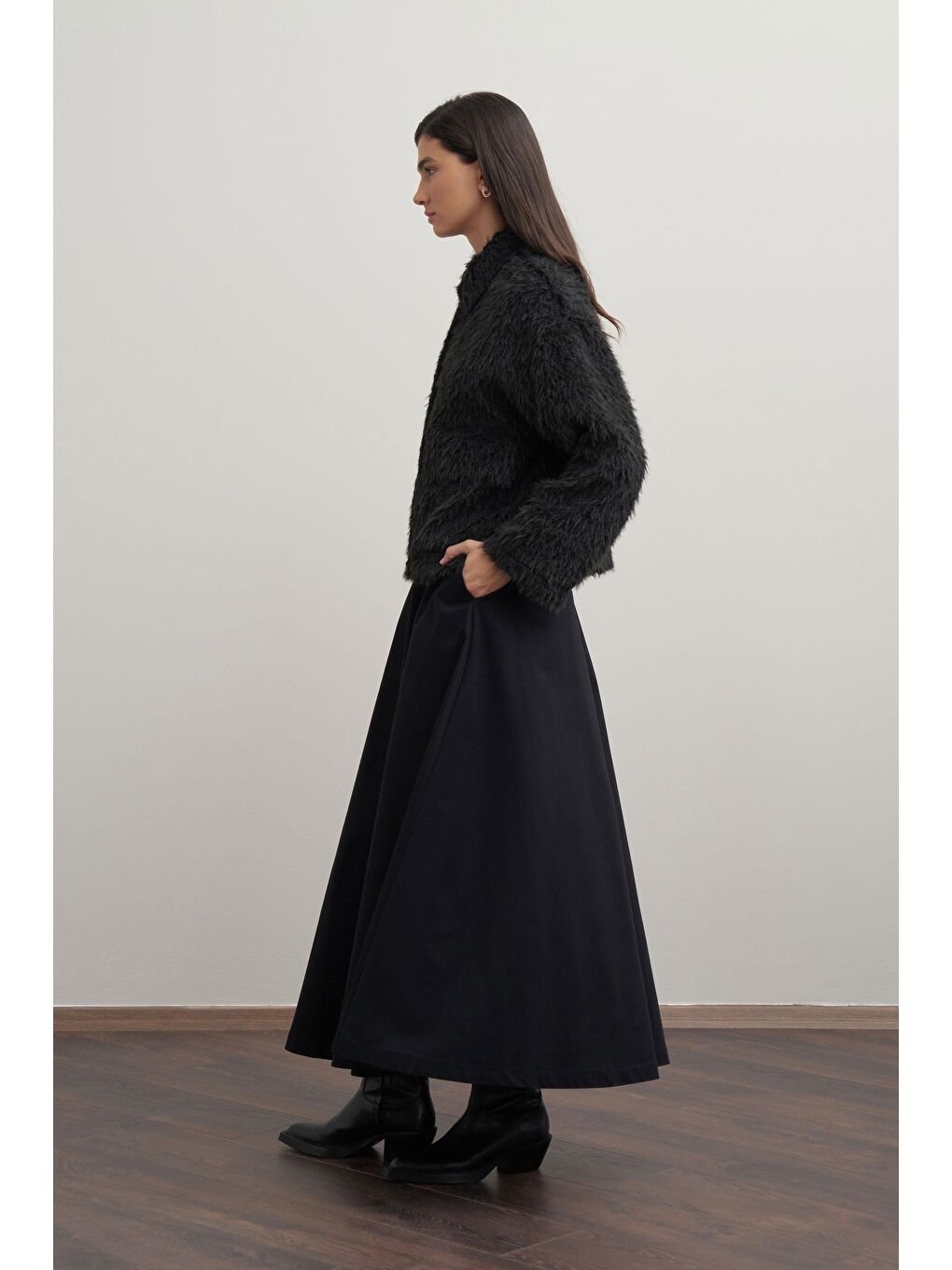 Siyah-Gold Dügmeli Pelüş Ceket-1