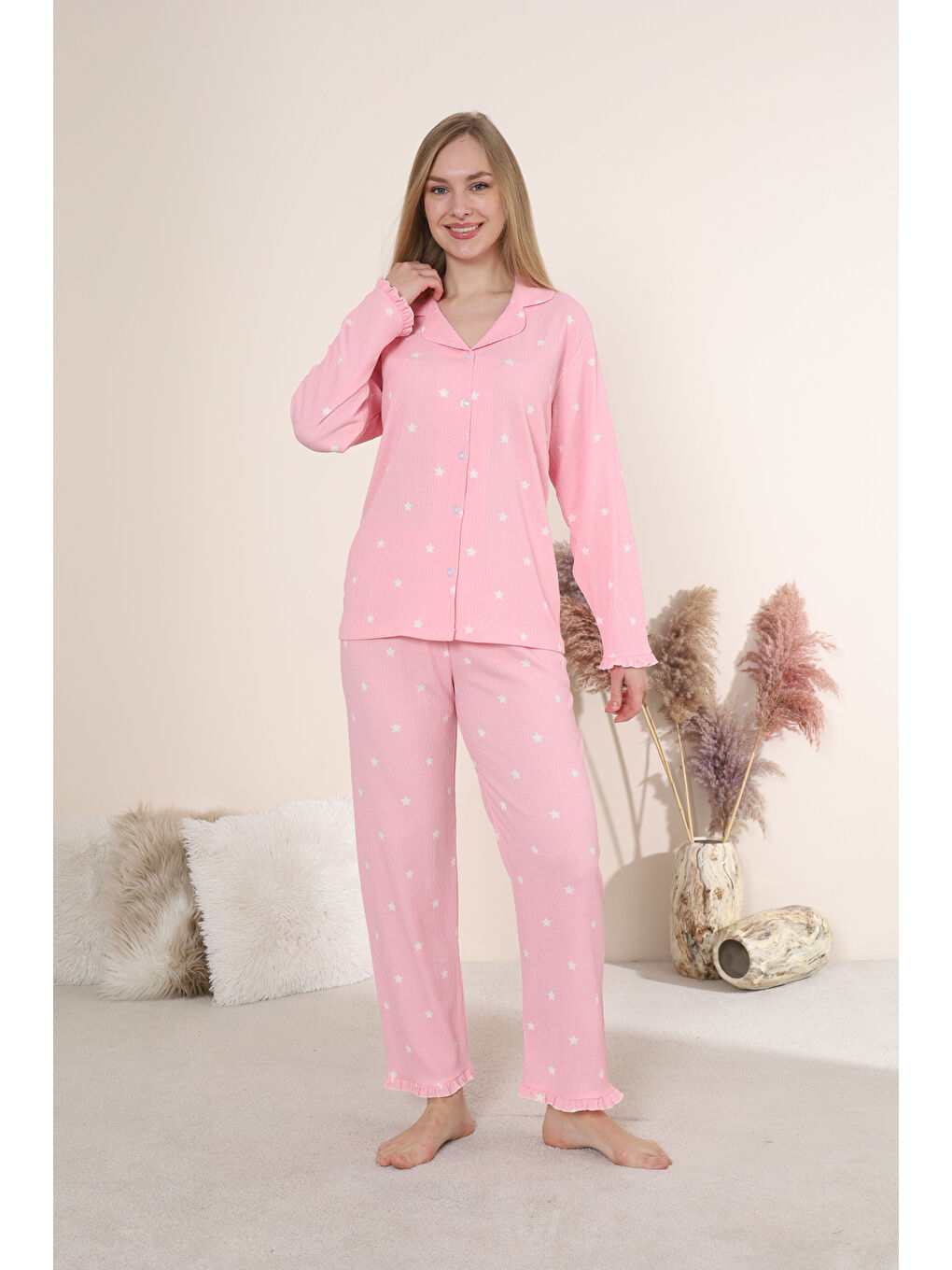 Pembe Bürümcük Kumaş Önden Düğmeli Desenli Uzun Kollu Kadın Pijama Takımı 6005-1