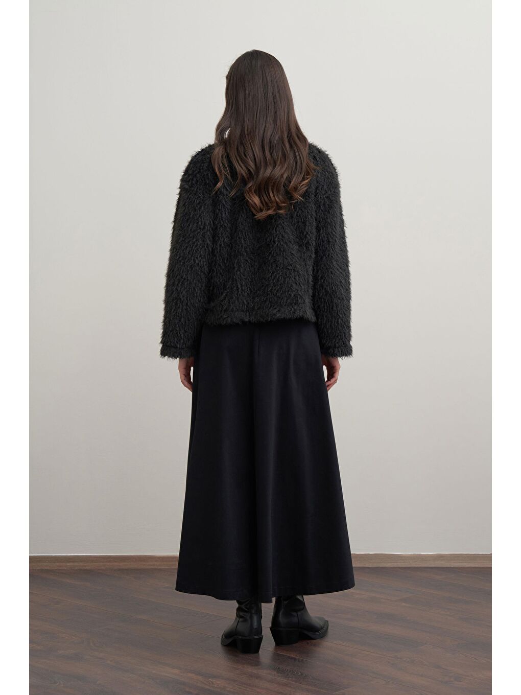 Siyah-Gold Dügmeli Pelüş Ceket-2