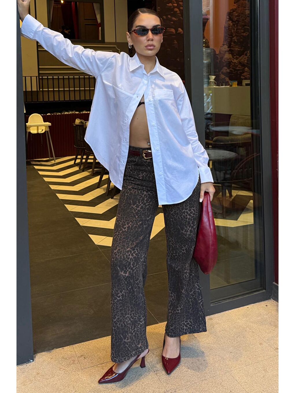 Beyaz Düz Kesim Düğmeli Kadın Gömlek Mg2583-5