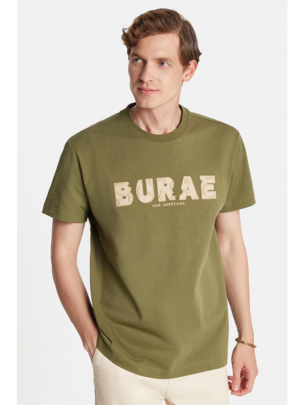 Relax Fit Rahat Kesim %100 Pamuk Ön Nakış Detaylı Bisiklet Yaka Yeşil Erkek Tişört-2