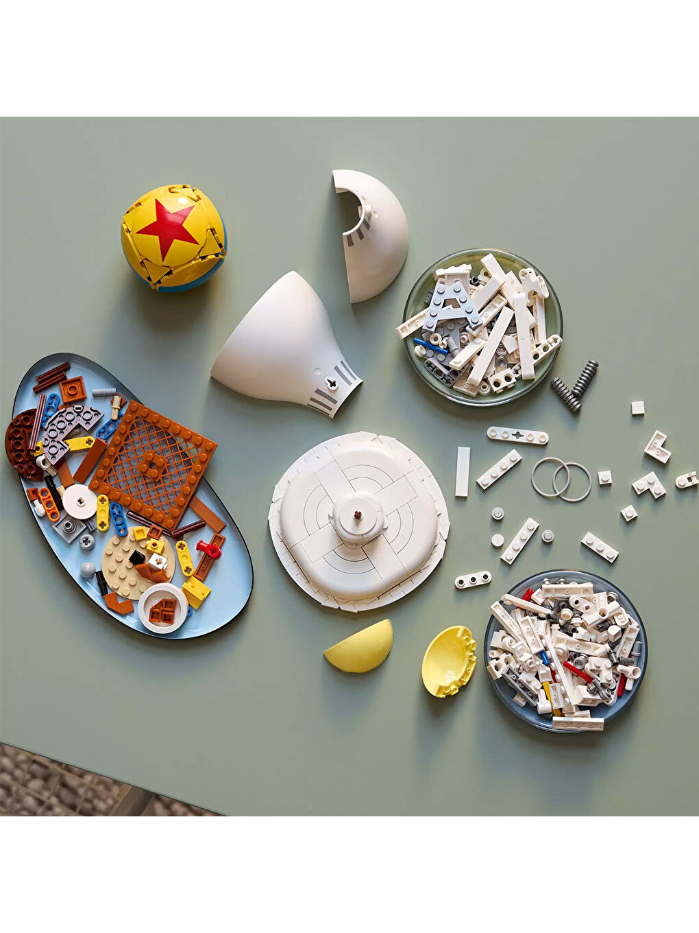 Ideas Disney Pixar Luxo Jr. 21357-4