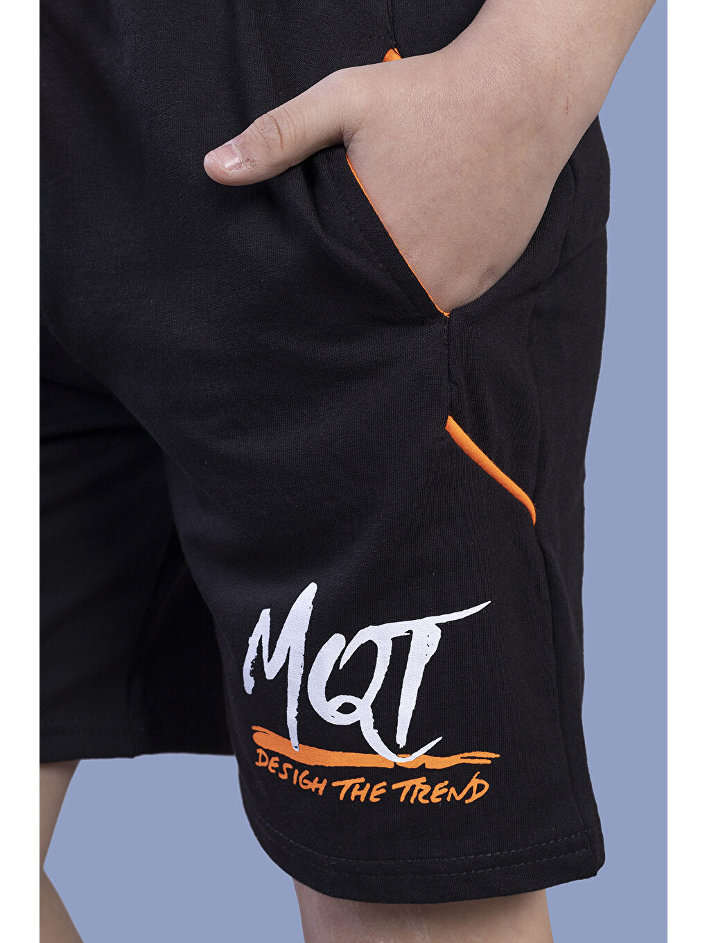 Siyah Erkek Çocuk Baskılı Garni Detaylı Şort-1