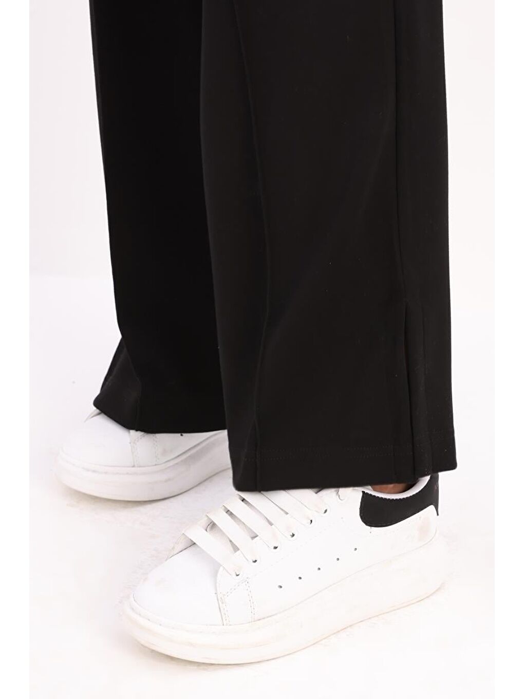 Siyah-Nervürlü Bol Paça Örme Pantolon-4