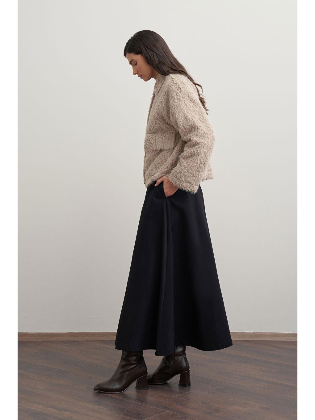 Bej Vizon-Gold Dügmeli Pelüş Ceket-2