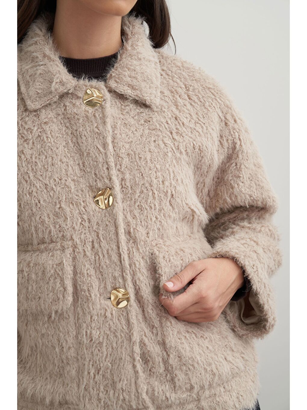 Bej Vizon-Gold Dügmeli Pelüş Ceket-4