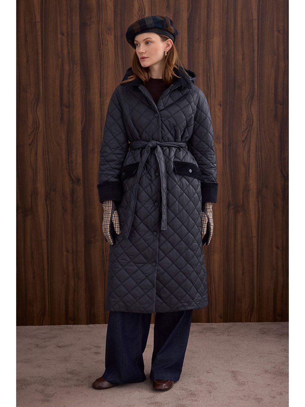 Uzun Kapitone Mont Lacivert-2