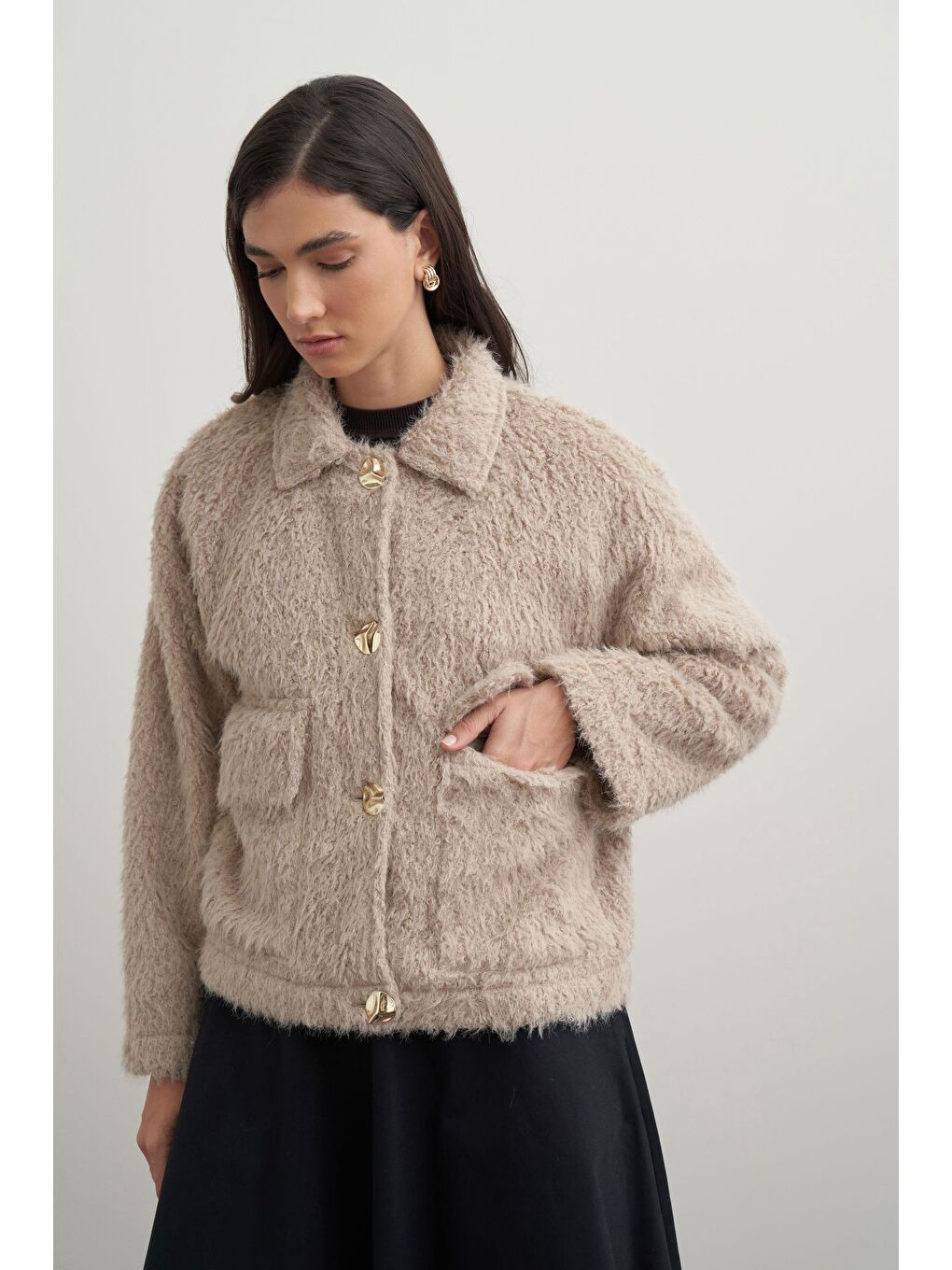 Bej Vizon-Gold Dügmeli Pelüş Ceket-6