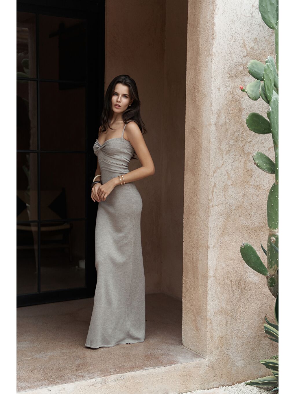 Bej Jayah Büzgü Detay Askılı Vizon Triko Elbise-1