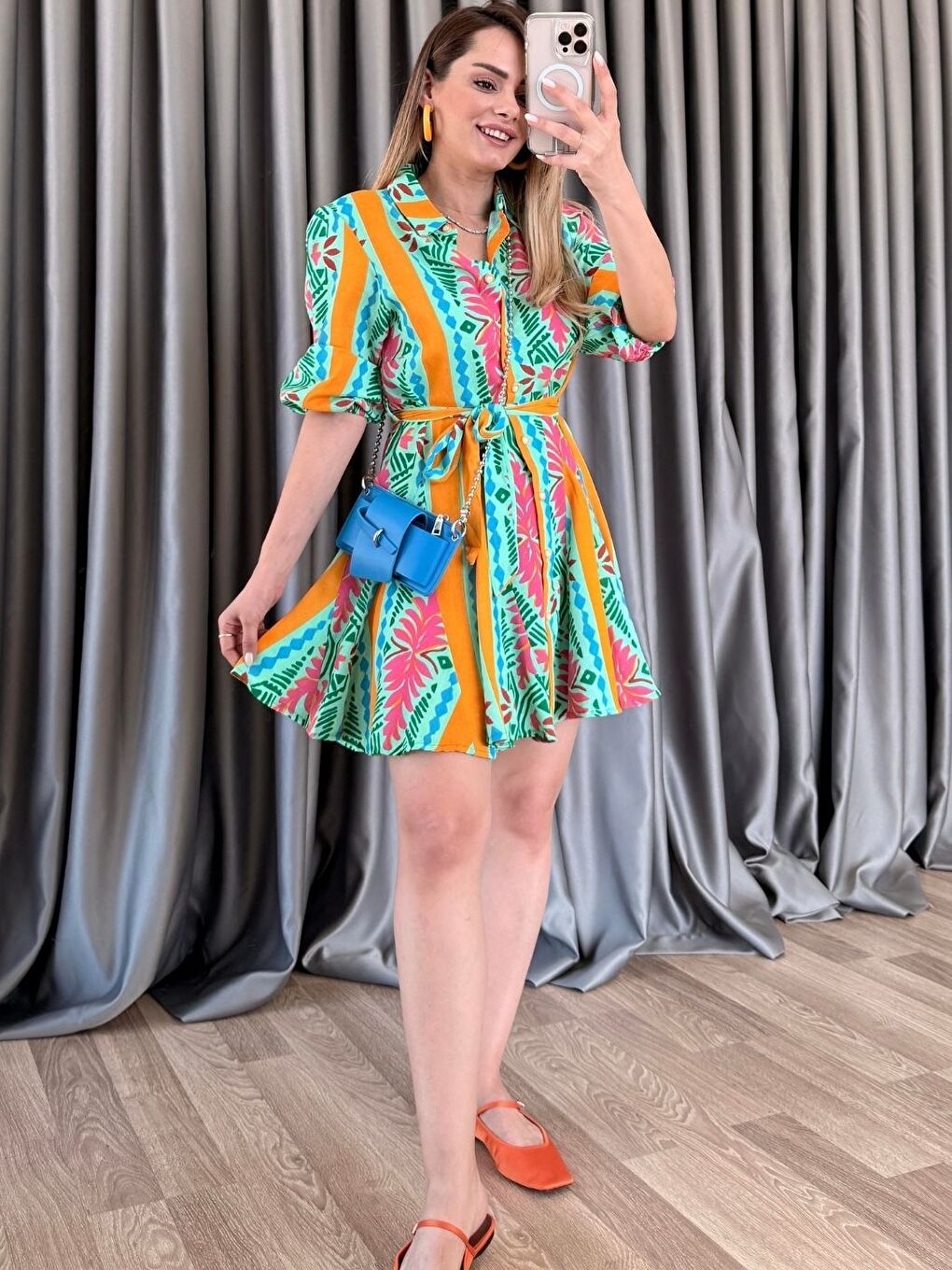 Karışık Desenli Kloş Elbise