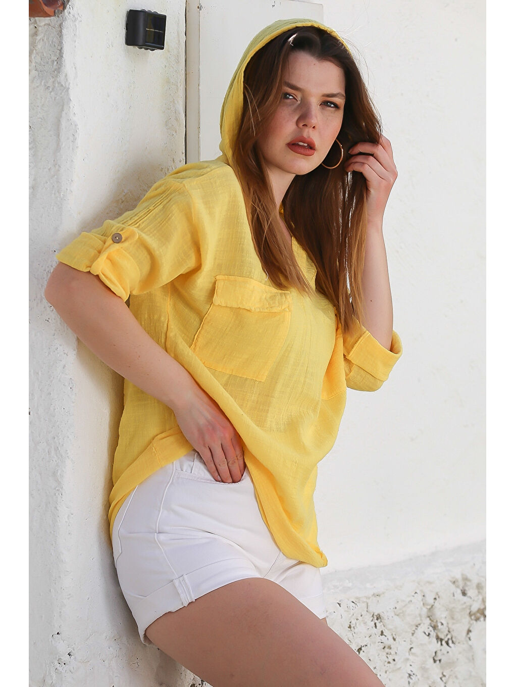 Chiccy Sari Açık Limon Kapüşonlu Düğmeli Uzun Kollu Çift Kapaklı Cepli Yıkamalı Casual Dokuma Bluz 72 62