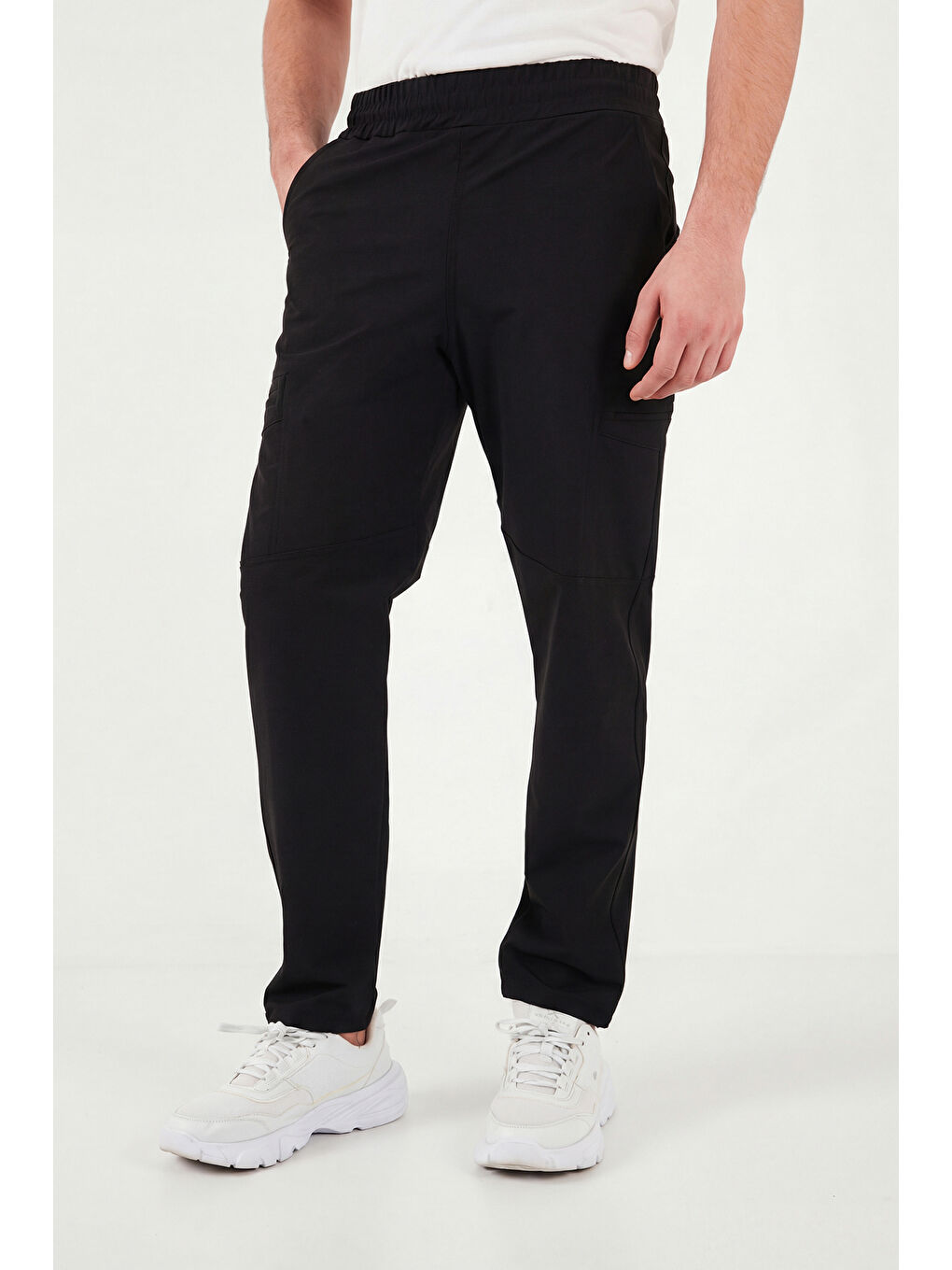 Siyah Regular Fit Normal Bel Düz Paça Pantolon 693158-4