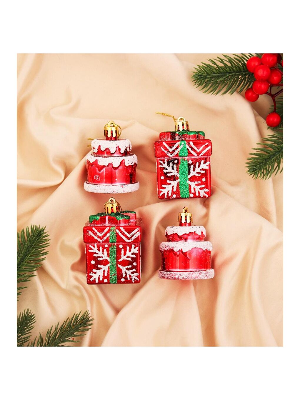 Karışık Yılbaşı Pasta ve Hediye Kutusu Şeklinde Ağaç Süsü – 4 Adet-1