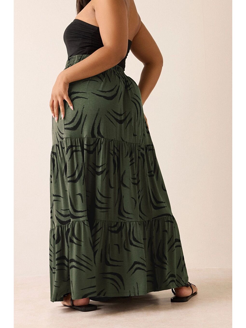 Yeşil Büyük Beden Bürümcük Kumaş Çiçek Desenli Beli Lastikli Etek 304236-4