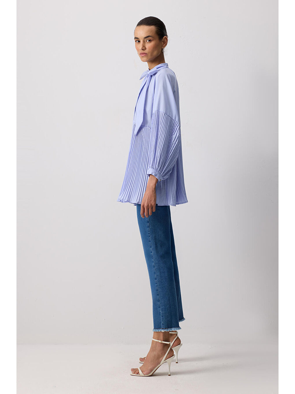 Mavi Yakası Bağlamalı Piliseli Tunik-1