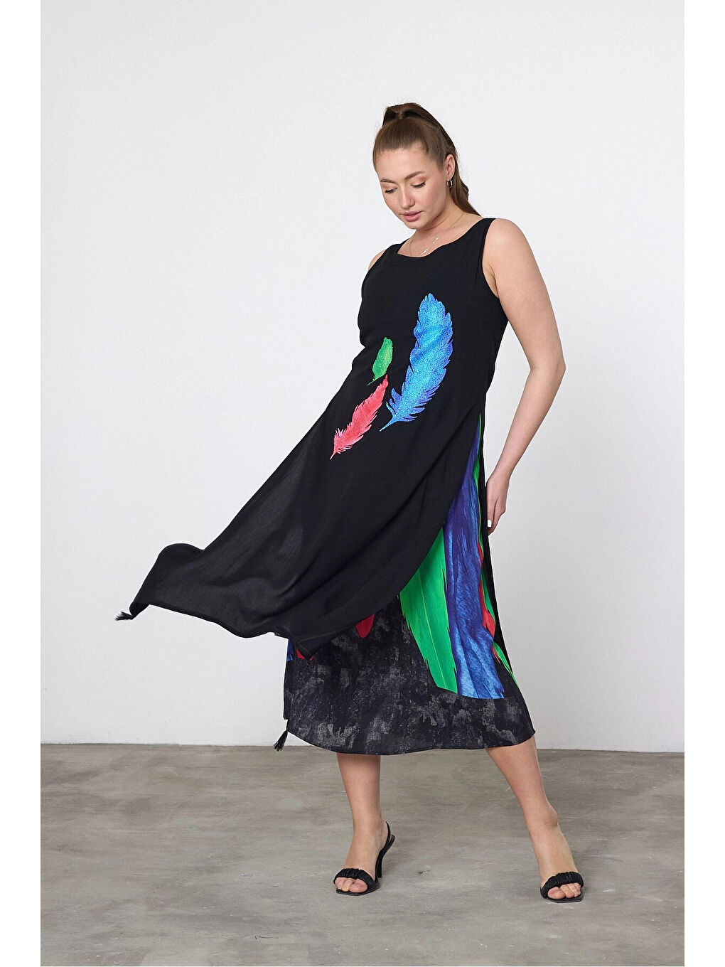 Kadın Siyah Mavi Kuş Tüyü Desenli Astarlı Viskon Elbise HZL25S-VM120251-1