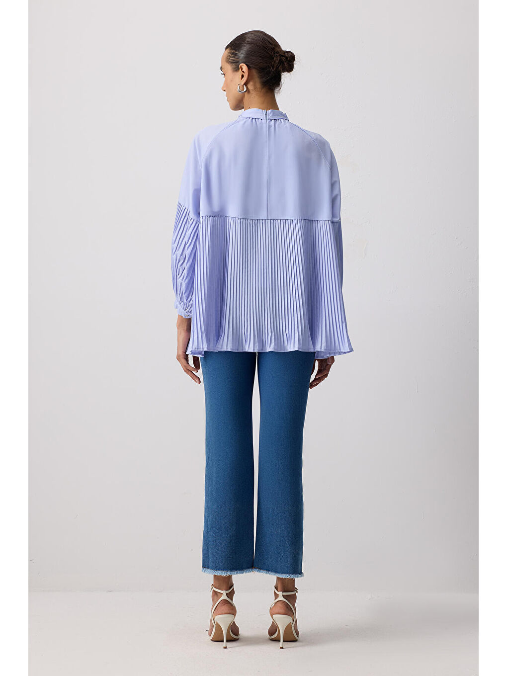 Mavi Yakası Bağlamalı Piliseli Tunik-2
