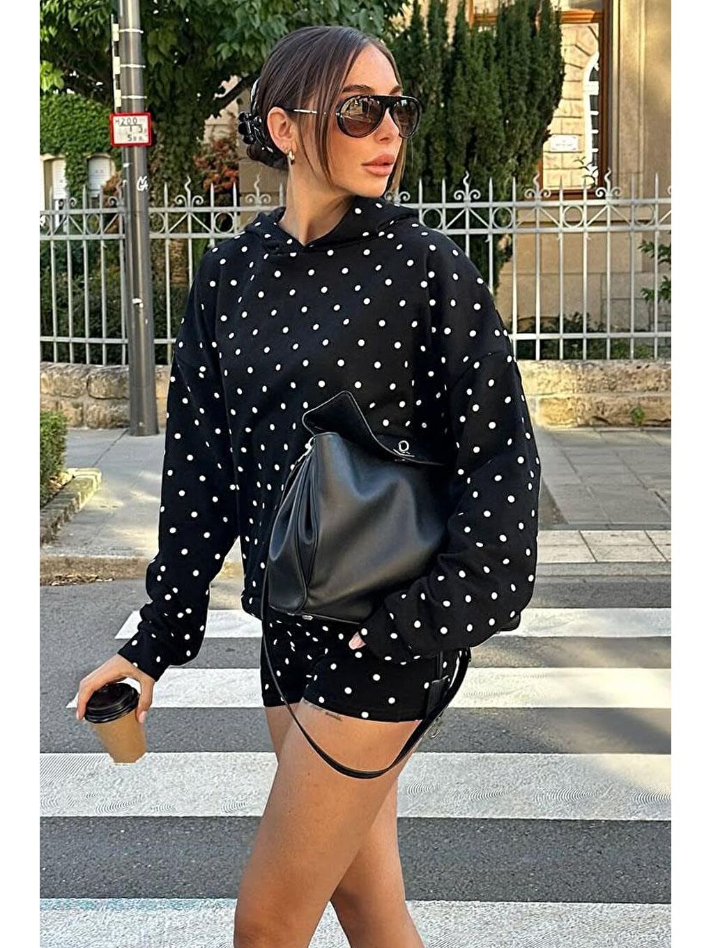 Siyah Puantiyeli Kapüşonlu Kadın Sweatshirt Sh279-1