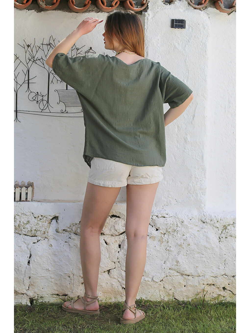 Haki Havuz Yaka Cepli File Detaylı Yıkamalı Casual Asimetrik Dokuma Bluz 70 65-7