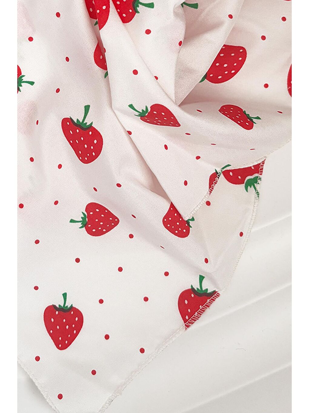 Beyaz Pamuk Çilek Desenli Fular-4