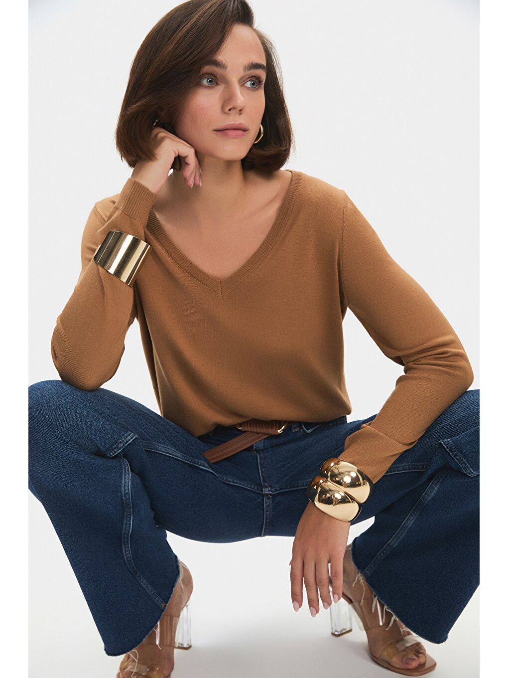 Kahverengi Kadın Exclusive V Yaka Viskon Karışımlı Triko Kazak-2
