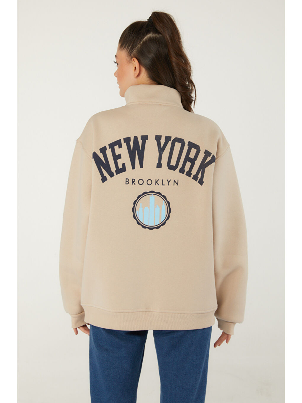 Yarım Balıkçı Yaka Kadın Bej Baskılı Sweatshirt - 26518-3