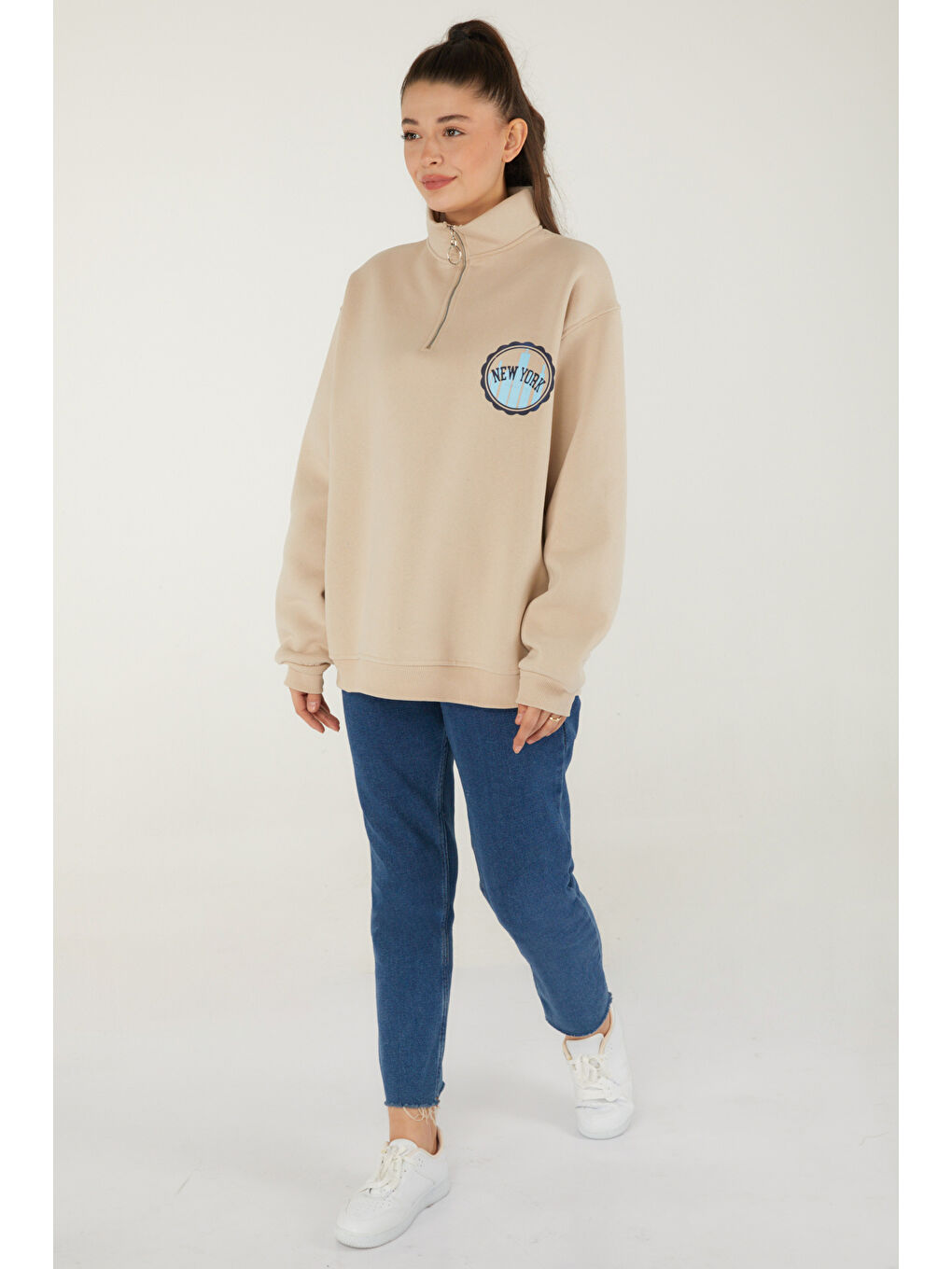 Yarım Balıkçı Yaka Kadın Bej Baskılı Sweatshirt - 26518-4