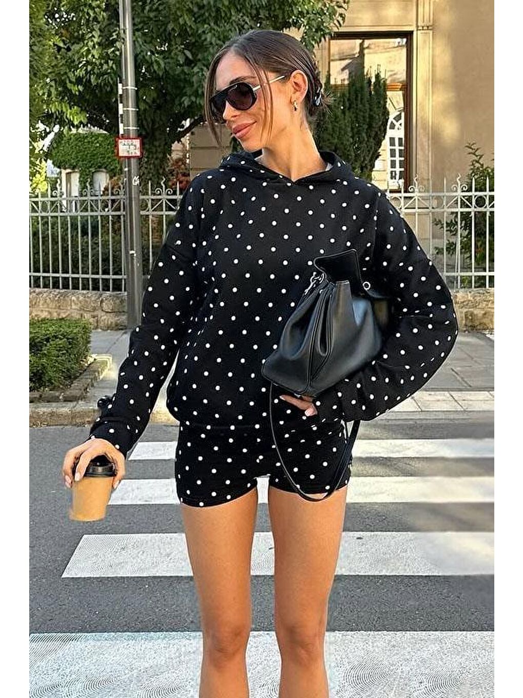 Siyah Puantiyeli Kapüşonlu Kadın Sweatshirt Sh279-4