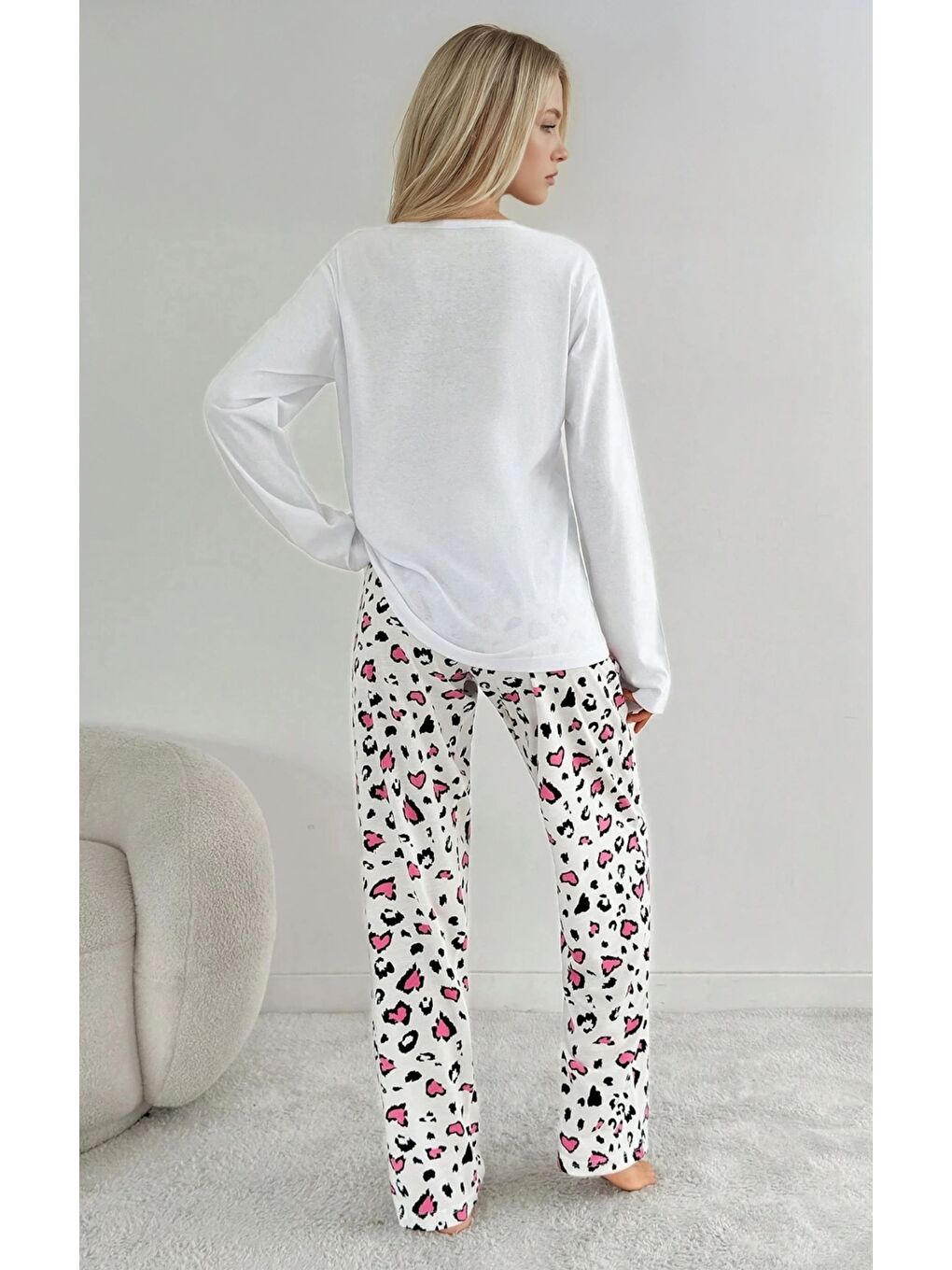 Beyaz My Love Baskılı Kadın Pijama Takımı Kalp Desenli Leopar Alt-2