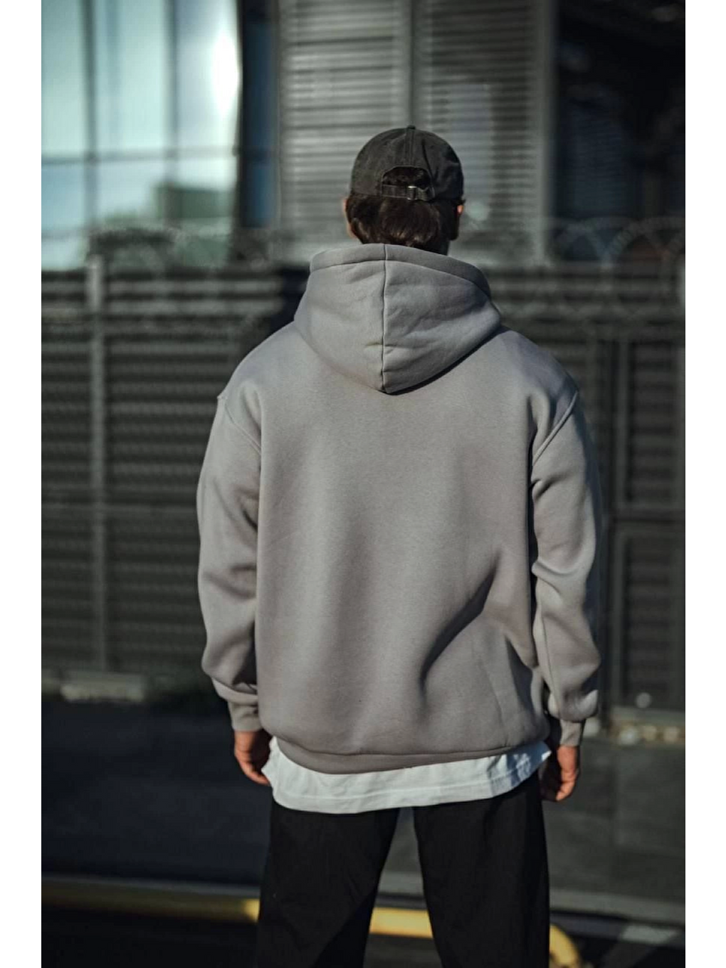 Üç İplik Penye Kapüşonlu Basic Sweatshirt - Boyalı Gri-2