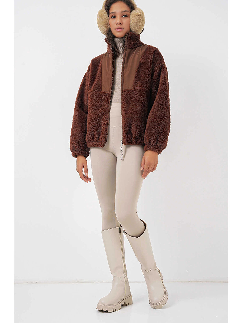 Kahverengi Kadın Çikolata Fermuarlı Suni Yünlü Astarlı Pelüş Ceket HZL25W BD151941