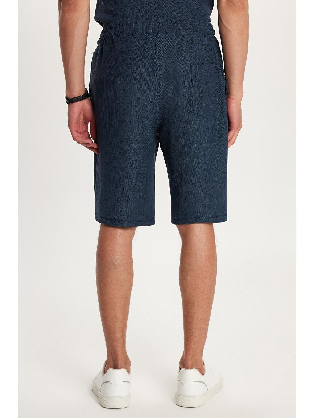 Erkek Standart Fit Pamuklu Jakarlı Baskılı Bisiklet Yaka Beli Bağcıklı Lacivert Şort Takım-5