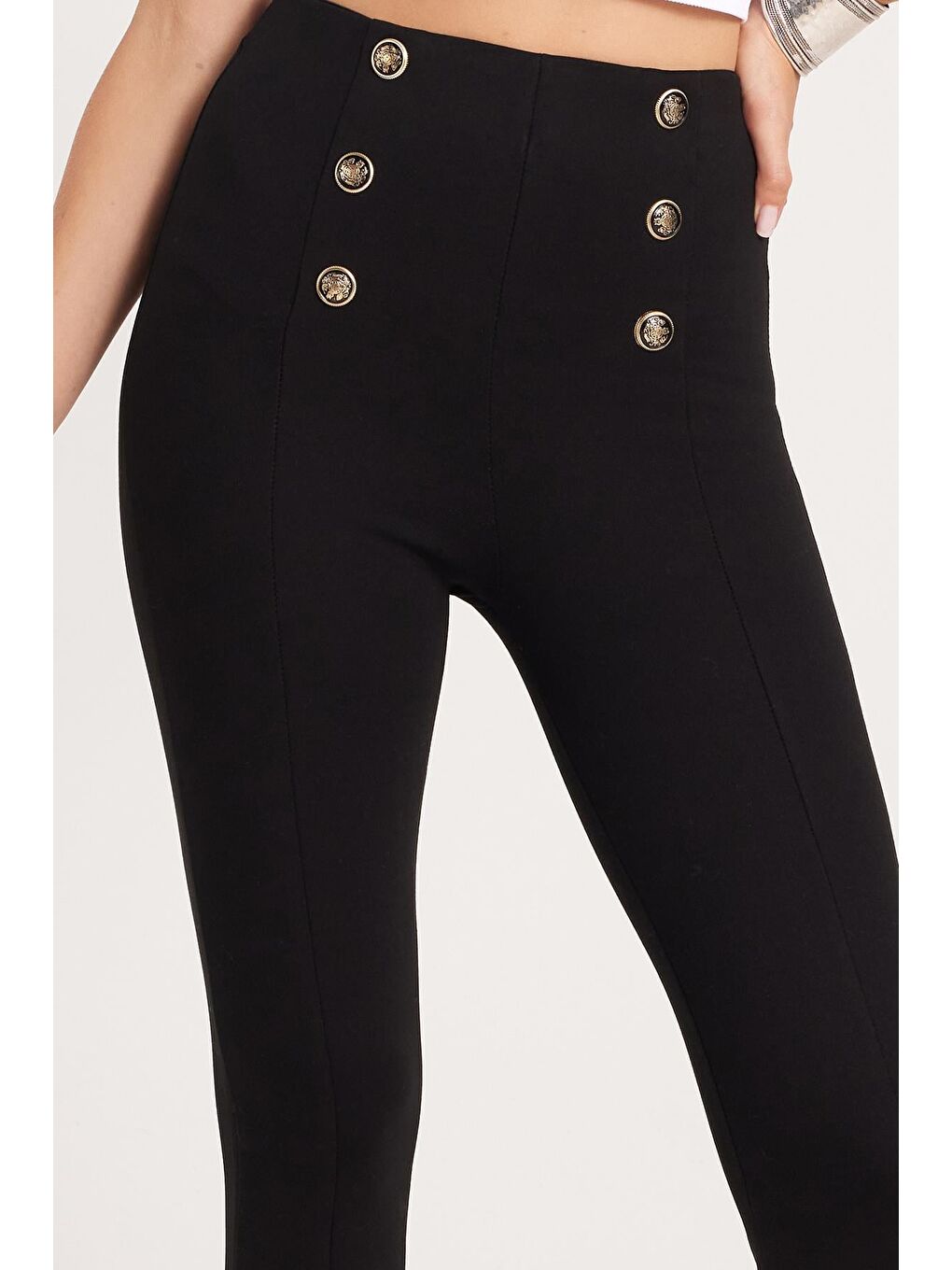 Kadın Slim Fit Dar Kesim Beli Lastikli Düğme Detaylı Siyah Tayt-2