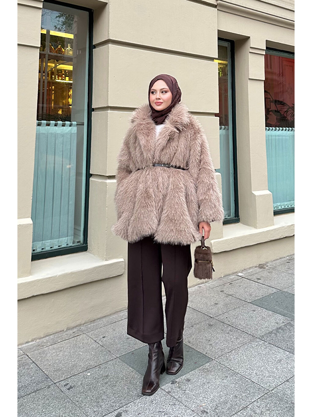 Bej Kadın Sim Detay Kemerli Kaban Taş-2